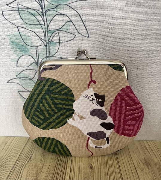 がま口 ポーチ / 財布 / 小物入れ / ハンドメイド ☆ 猫&毛糸・57