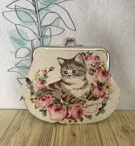 がま口 ポーチ / 財布 / 小物入れ / ハンドメイド☆猫&花・3