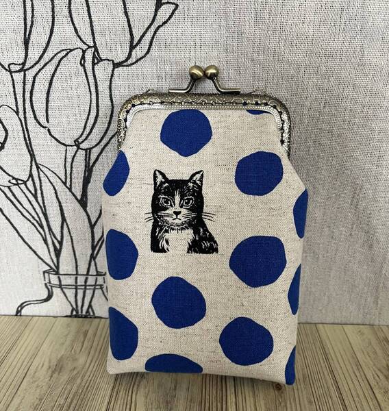 縦型がま口 / ポーチ/ 小物入れ / タバコケース / ハンドメイド ☆ 猫ドット・4