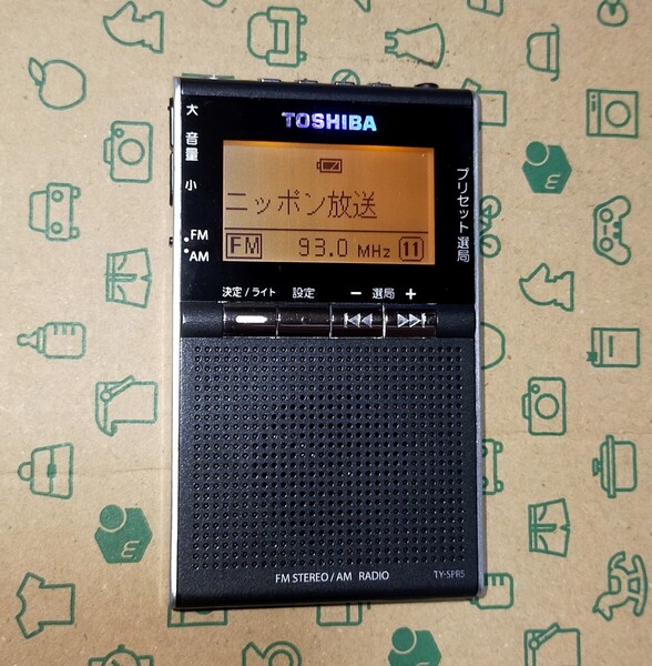 TY-SPR5 TOSHIBA 美品 受信確認済 完動品 AM FM ワイドFM 東芝 ポケットラジオ 通勤 散歩 競馬 野球 防災 入院 名刺サイズ 出張 180104342