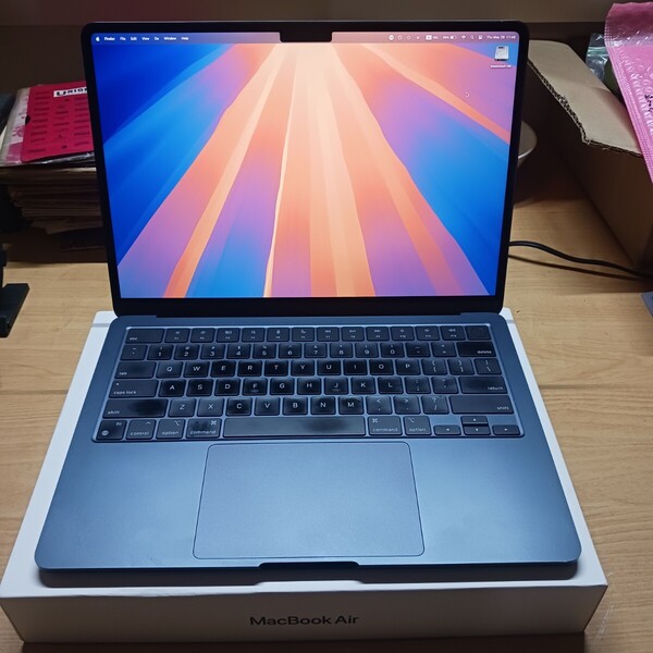 2022 13.6インチ M2 Macbook Air 10-core GPU 16GB 512GB AppleCare+あり(2026年3月9日まで) USキーボード