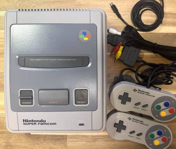 スーパーファミコン中期型セット USB電源化 純正コントローラー2個・AVケーブル・USB type-Cコード付き