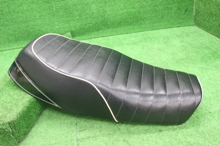 SR400 sr400 シート　タックロール　純正 純正カウル対応 段付きシート A ステッチ SR400｜K＆H