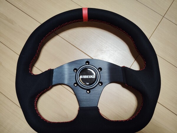 スエード風 320mm D型 赤 ステアリング ハンドル φ32 momo FT86 ZN6 S2000 S660 FD3S RX-8 インプレッサ ランエボ GT-R ZC33S