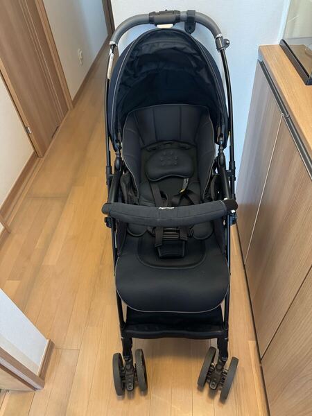 【美品】アップリカ ラクーナクッションAF/ネイビー ベビーカー Aprica