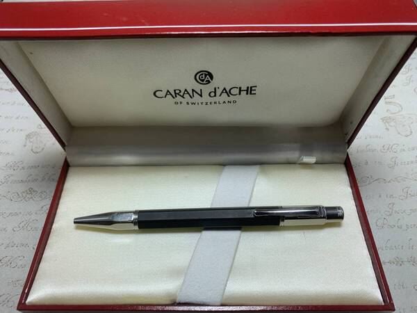 CARAN d'ACHE カランダッシュ バリアス ボールペン