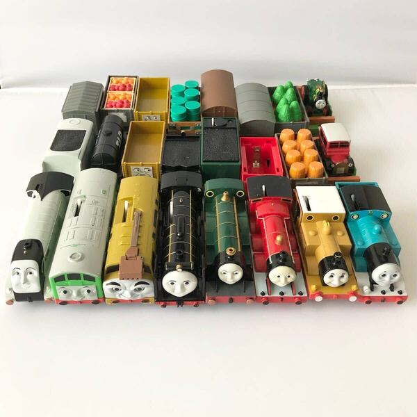 トーマスシリーズ・8台セット・車両・貨車・大量セット★プラレール ②