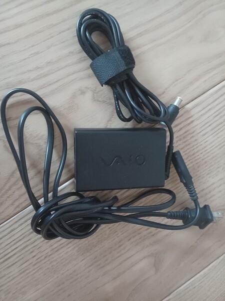 VGP-AC16V7 SONY ソニー 純正 アダプタ 電源アダプター ACアダプター バイオ VAIO ヴァイオ 16V 2.2A プラグ外径 約 6.5mm 6129-813ソニー