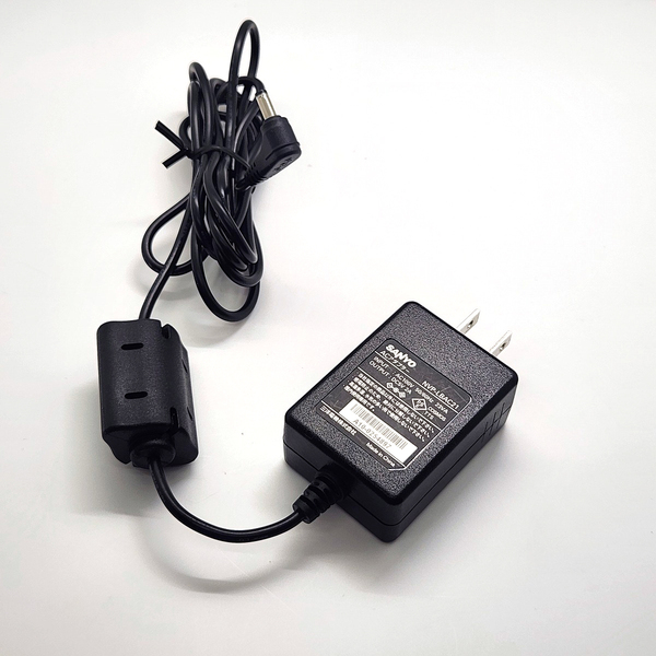 SANYO ACアダプター NVP-AC21 DC 5V 2.2A カーナビ Gorilla ゴリラ 三洋電機 サンヨー ポータブルナビ