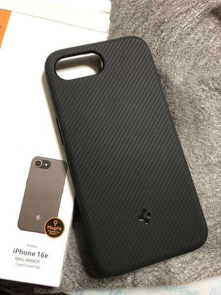Spigen iPhone 16 E Mag Armor ケース MagFit 対応クリア ストラップホール米軍MIL規格