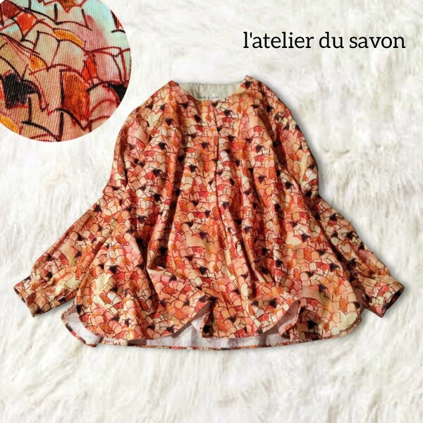 63 【l'atelier du savon】 アトリエドゥサボン 総柄 トップス ブラウス レッド ピンク 本柄 カラフル 長袖 コーデュロイ ゆったり 個性的