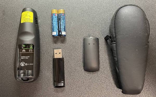 PowePointのスライドショー用に!レーザーポインター 乾電池 カバー付き 中古品 動作確認済み【送料無料】