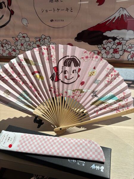 未使用新品 大阪関西万博限定 ぺこちゃん扇子 EXPO2025