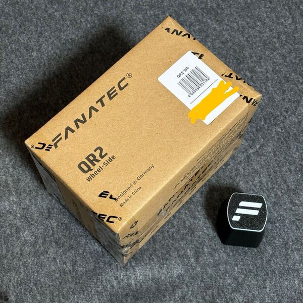 FANATEC QR2 純正品 Wheel-Side おまけ QR2 Base-Side キャップ カバー クイックリリースアダプタ ファナテック 未開封