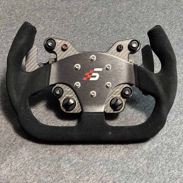 Simagic GT1 Hub レアな4パドルシフター モデル おまけステアリングホイール クリックリリース付き 中古