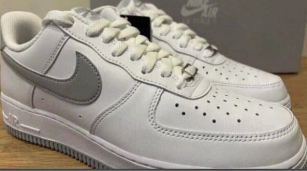 即決26cm NIKE AIR FORCE1 '07 White/Light Smoke Greyナイキ エアフォース1 '07 ホワイト/ライトスモークグレー 新品