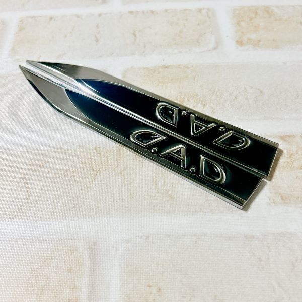 S104【DAD】 D.A.D ギャルソン プロテクター ステッカー エンブレム サイド フェンダー ハリアー ムラーノ ランクル プリウス