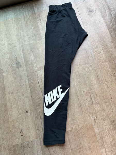 【送料無料】ナイキ NIKE スパッツ レギンス タイツ サイズM スウッシュ ランニング ジム テニス