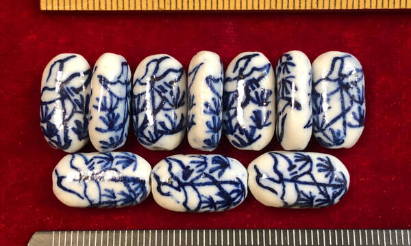 Φ 青磁ビーズ Φ 9㎜×16㎜豆型玉 純職人手作り 中国製 工芸 吉祥松鳥図紋様 手芸 ネックレス ブレス ペンダント アクセサリー