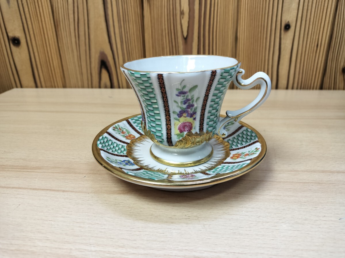 逸品 シェリー カッブ＆ソーサー アールデコ 銀彩幾何学模様