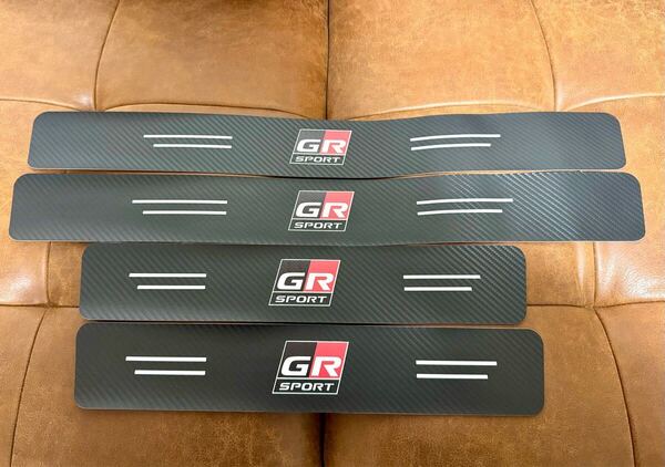 GR SPORT サイドステップガード 車用 ドアガードステッカー 高級素材 傷隠し キズ防止 汚れ防止 4個セット