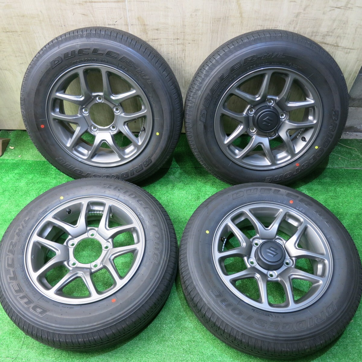 ジムニー新車外しタイヤ入庫しました！ ブリヂストンデューラーH