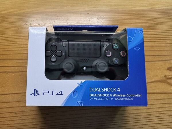 【美品・送料込み】PlayStation 4 ワイヤレスコントローラー / DUALSHOCK4 / Jet Black / CUH-ZCT2J / プレステ / SONY