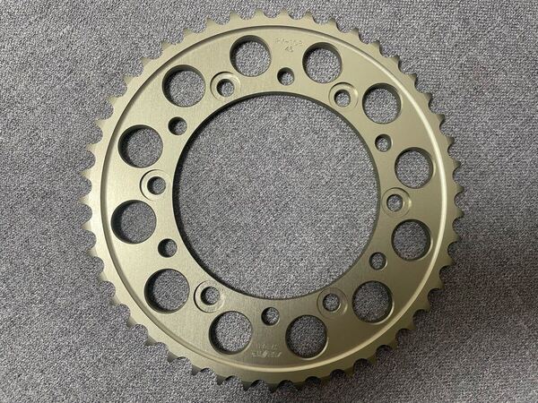 SUNSTAR リア スプロケット RY-108 46T 新品未使用 XJR1300等 サンスター RY-108-46