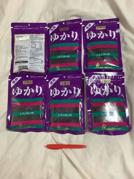 ゆかり 赤しそ 77g 6袋 仕入除500円超10%オマケ 賞味期限 2026/03 在庫11 送料負担別で各1〜6袋出品(多い程割安) 健康効果説明欄