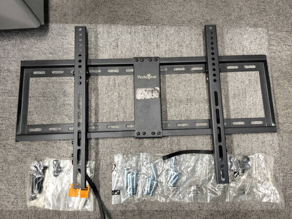テレビ壁掛金具 耐荷重 60kg Perlegear PGLTK1