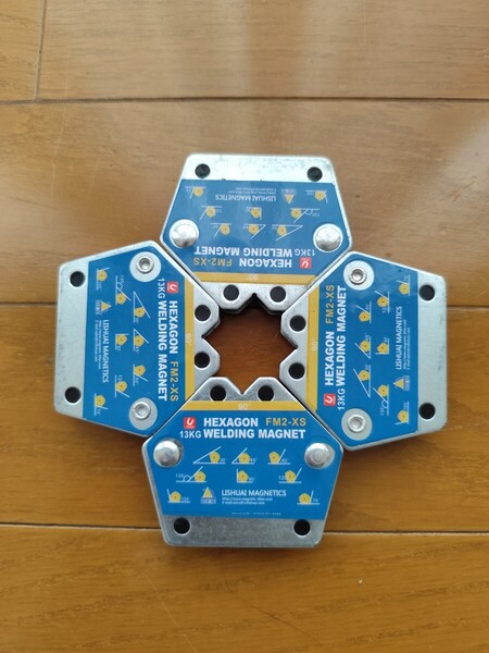 溶接 マグネットホルダー 4個セット●未使用(剥げ有り)