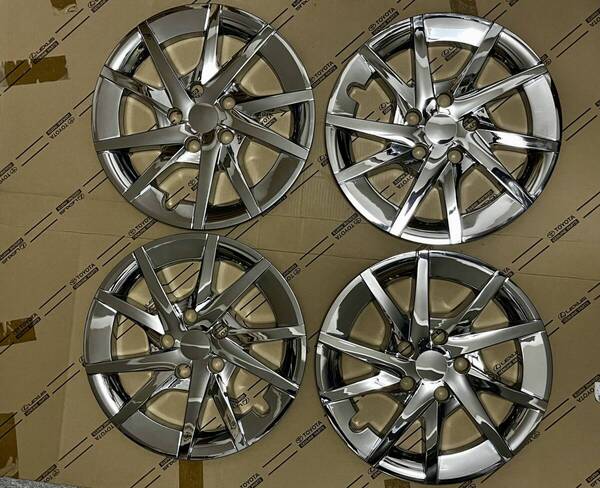 ★プリウス α 社外メッキホイールキャップ 16インチ★USDM