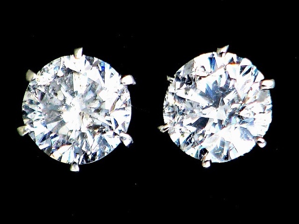 【宝石屋本舗】特価!計0.30ct 天然ダイヤモンド PT900 ピアス