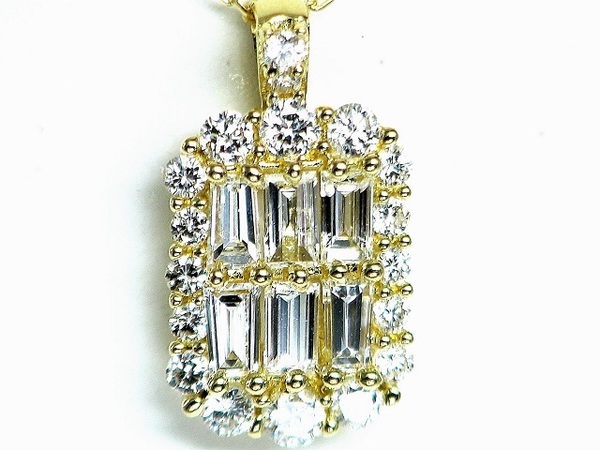 【宝石屋本舗】計0.70ct 天然ダイヤモンド K18 ペンダントネックレス