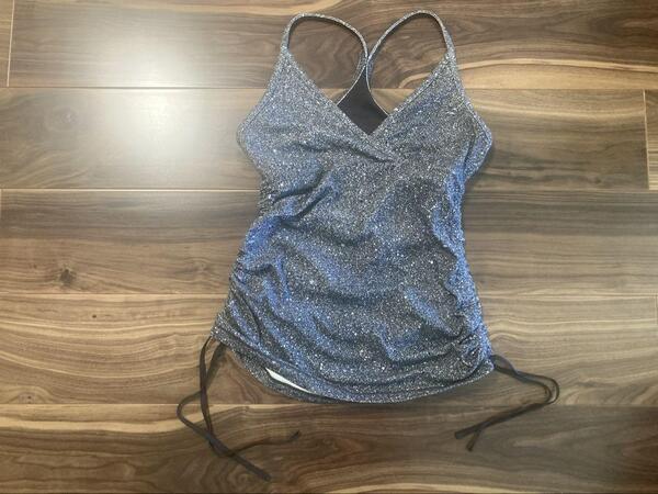ルルレモン lululemon Full Freedom Tank タンクトップ サイズ6 新品同様・超美品☆☆
