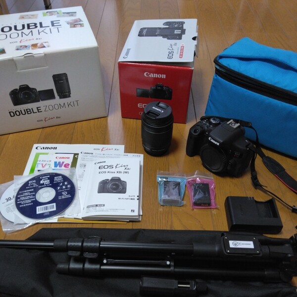 CANON EOS Kiss X8i EF-S 18-55mm IS STM EF デジタル一眼レフ カメラ 予備バッテリー、ソフトケース、3脚セット