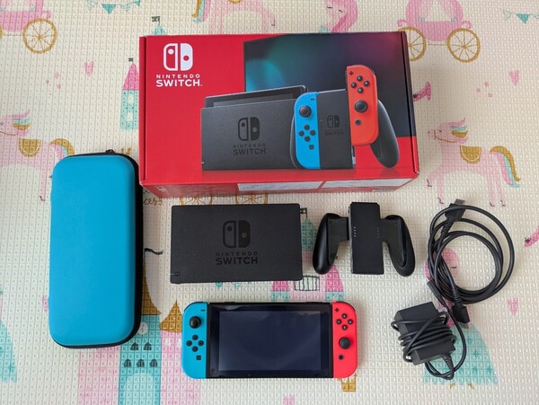 Nintendo Switch 本体