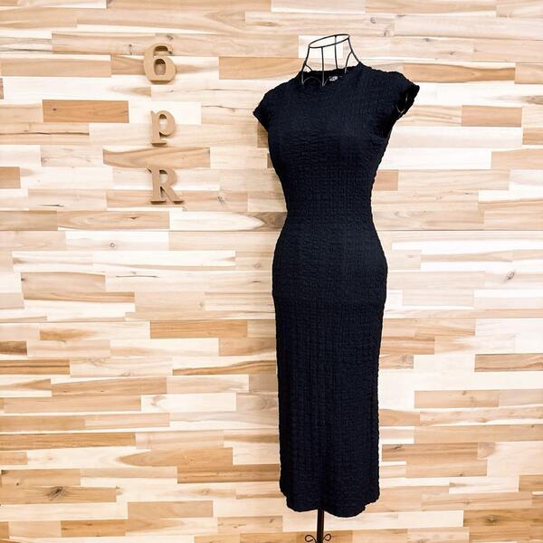 【ザラ】シボ加工 クレープ調 シャーリング ロング ワンピース S 黒ブラック【HFby6PR】レディース・洋服・春夏【7RVU】