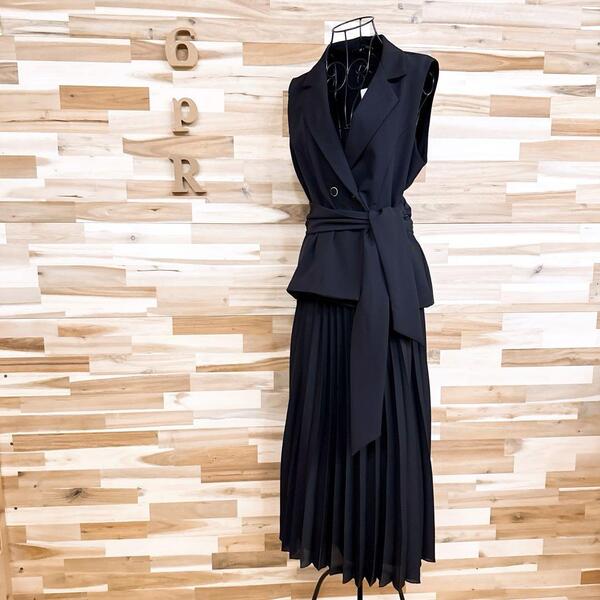 未使用【ザラ】ノースリーブ カットアウト ロング ワンピース プリーツ M 黒【HFby6PR】レディース・洋服・春夏・秋冬【6QVE】
