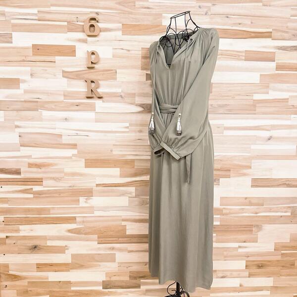 【ザラ】Vネック ロング ワンピース グラデーション タッセル リゾートSカーキ【HFby6PR】レディース・洋服・春夏【7F40】