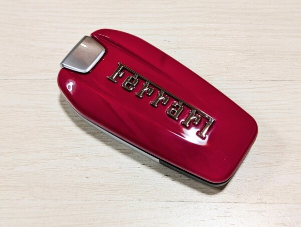即納!希少 新品 フェラーリ キーレス Ferrari ロゴ キーホルダー ブランクキー グッズ レプリカキー 社外品 キー