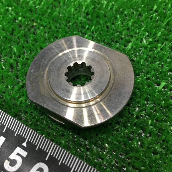 ビーバー 刃受金具 F267M 刃受け金具 レシーブワッシャー ベアリングケース K2 K3 L435M 背負式刈払機 山田機械工業