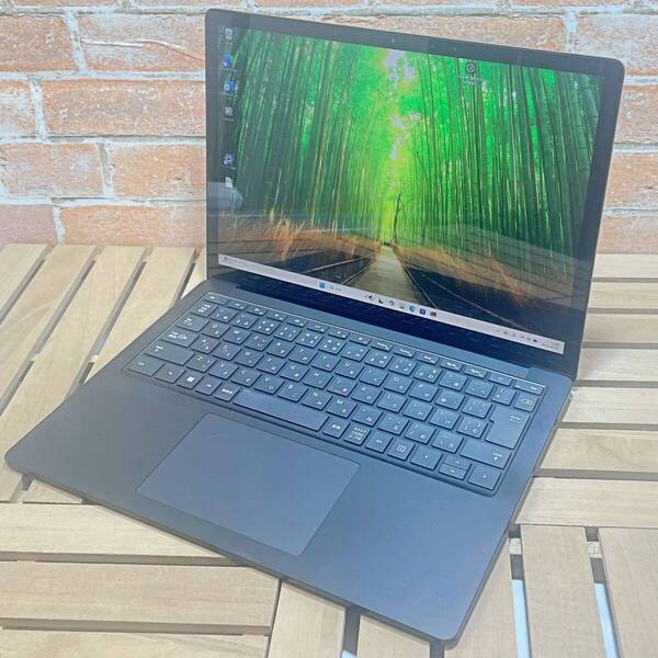 (2410)Surface Laptop 4 / 充電25回 /11th Gen Core i7-1185G7 / 512GB SSD / 16GB / 完動品