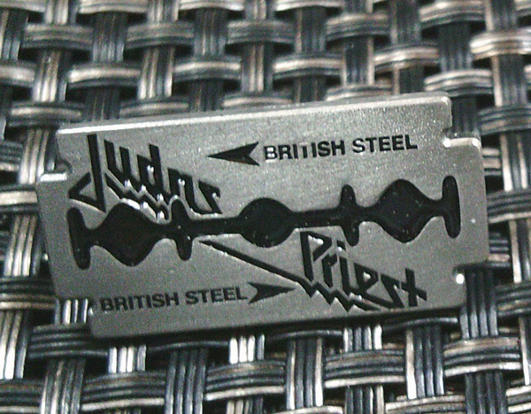 《PN銀JP刃型》新品『ジューダスプリースト』judas priestブリテッシュスティール■イングランド バンド/British Steel ピンバッジ■音楽