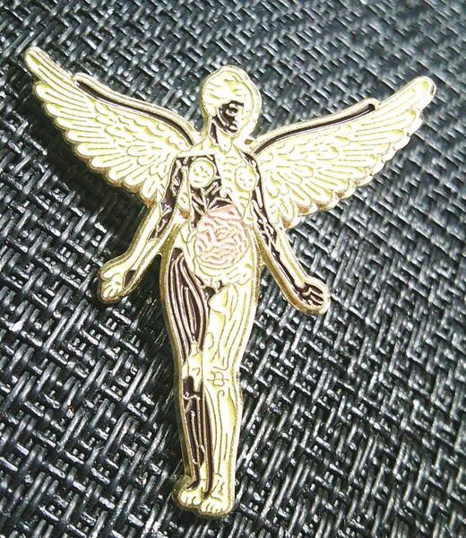 《天使人体像NV》■激渋//ニルヴァーナ『イン・ユーテロ/In Utero 』 ■NIRVANA ミュージック 音楽 楽器 仲間 ◇激シブ■金属 ピンバッジ