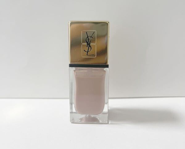 イヴ・サンローラン / ラ ラッククチュール No.22 ベージュレジェ 10ml 定価3520円