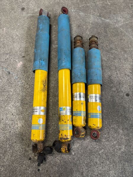 ハイエース 200系 2WD用 ビルシュタイン BILSTEIN ショックアブソーバー 1台分 4本セット
