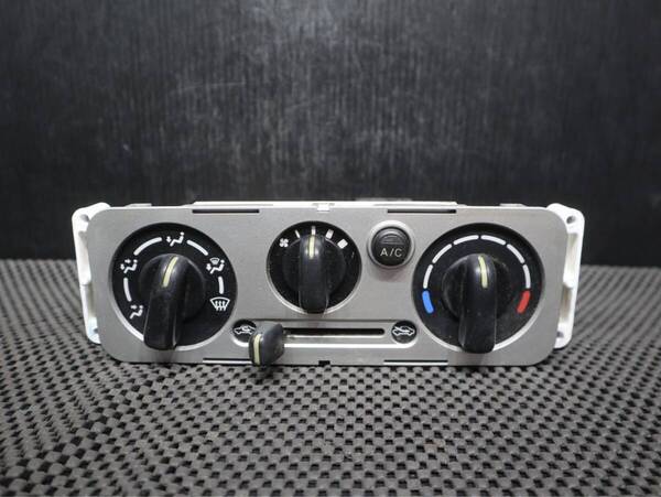 迅速発送 管理C69 ラパン HE21S スピアーノ HF21S エアコンパネル エアコンスイッチ