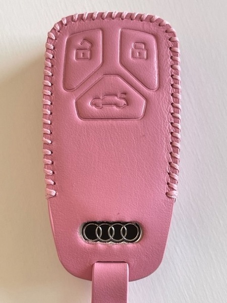 牛革ジャストフィット スマートキーケース A4 A5 Q7 TT ピンク色 1
