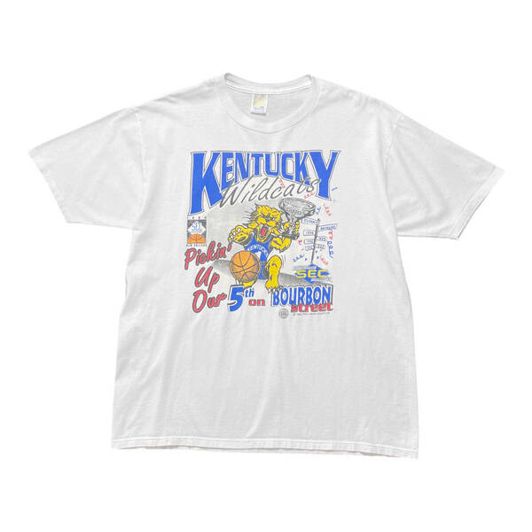 古着 USA製 90S ケンタッキー大学 カレッジ Tシャツ ヴィンテージ ワイルドッキャッツ ホワイト バスケットボール メンズXL BA3706
